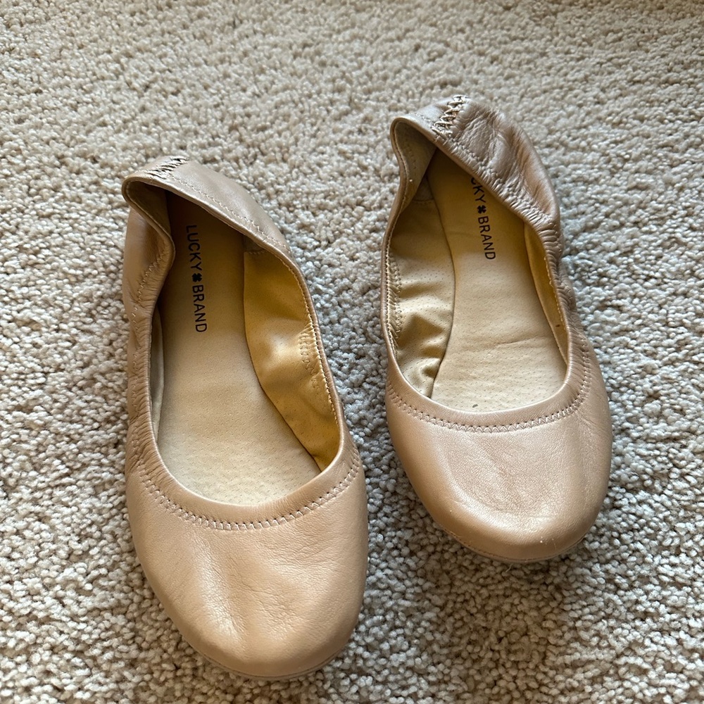 Lucky brand flats